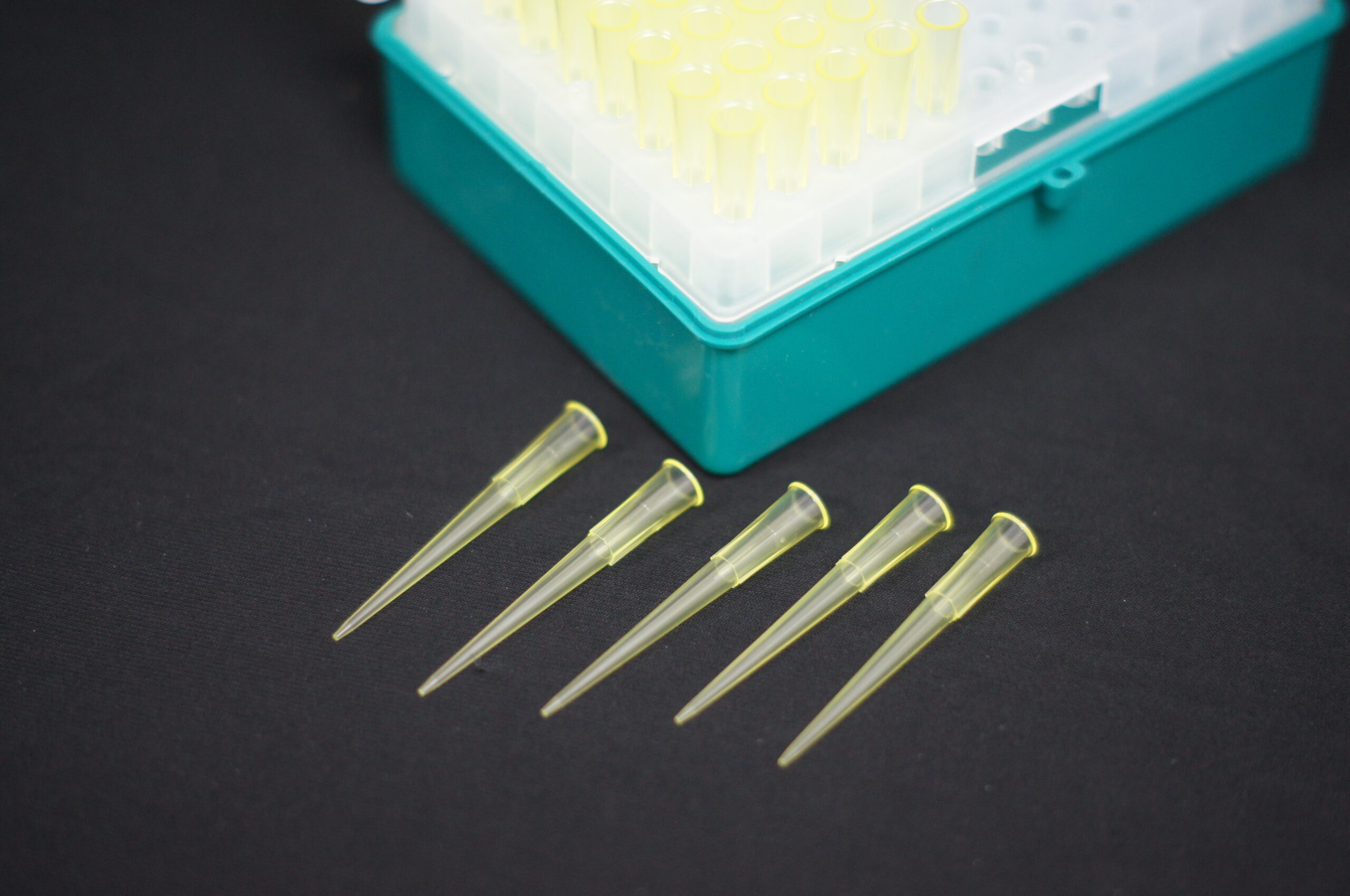 Classic™ 1 – 200ul Beveled Point™ Multiple Fit Pipet Tips, Non-sterile